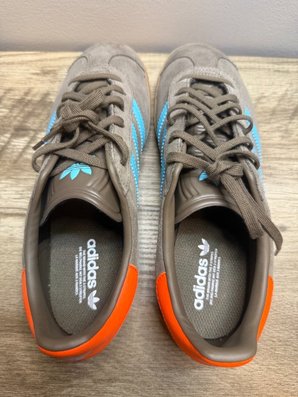 Adidas Gazelle • Brown Suede w/ Teal + Orange • NWT • Men size 6/Women 7.5 - Picture 2 of 9